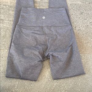 Lululemon Wunder Under gray size 4 28” luon